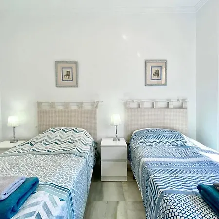 Residencial Mediterraneo Golf Two-bedroom Apartment *