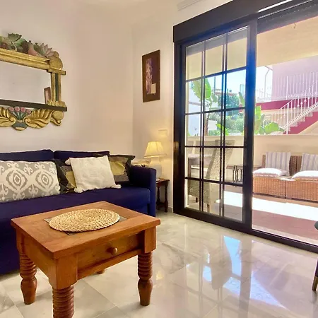 Residencial Mediterraneo Golf Two-bedroom Apartment